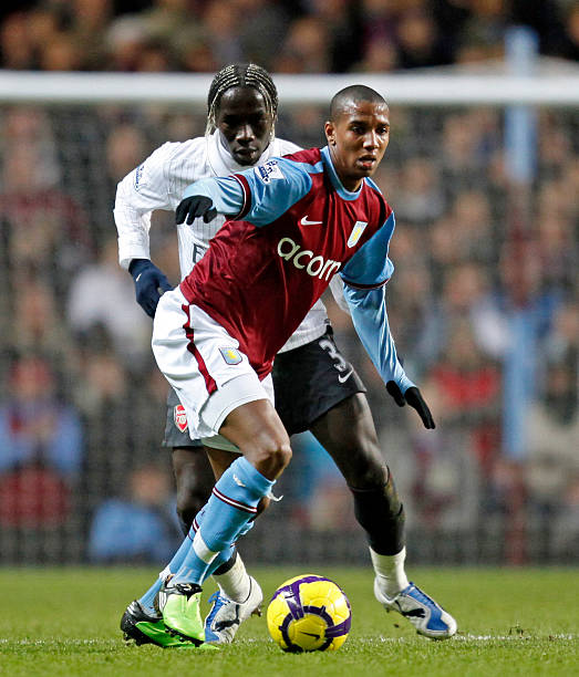 中表现抢眼 中表现抢眼