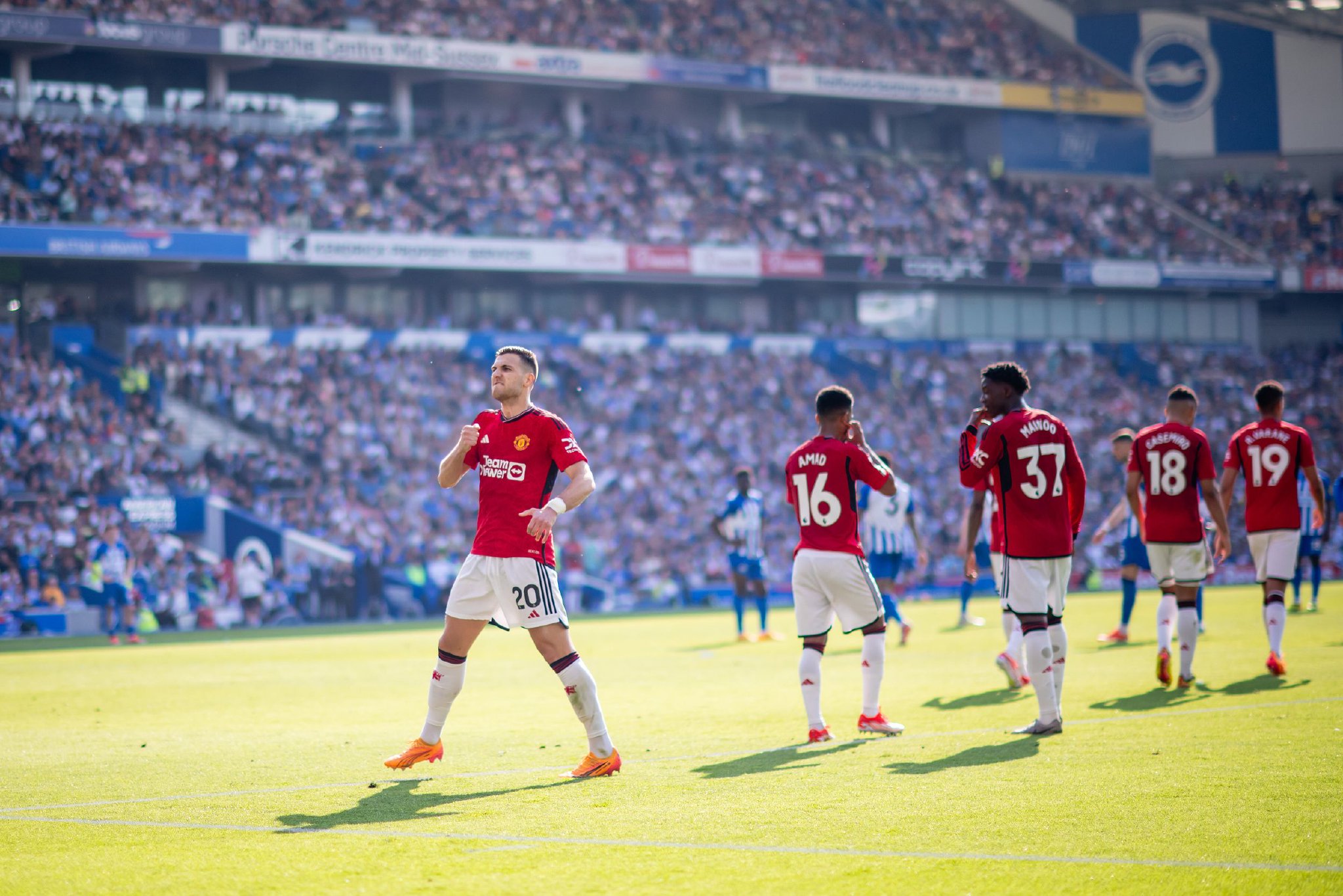 卡斯利这一 卡斯利这一